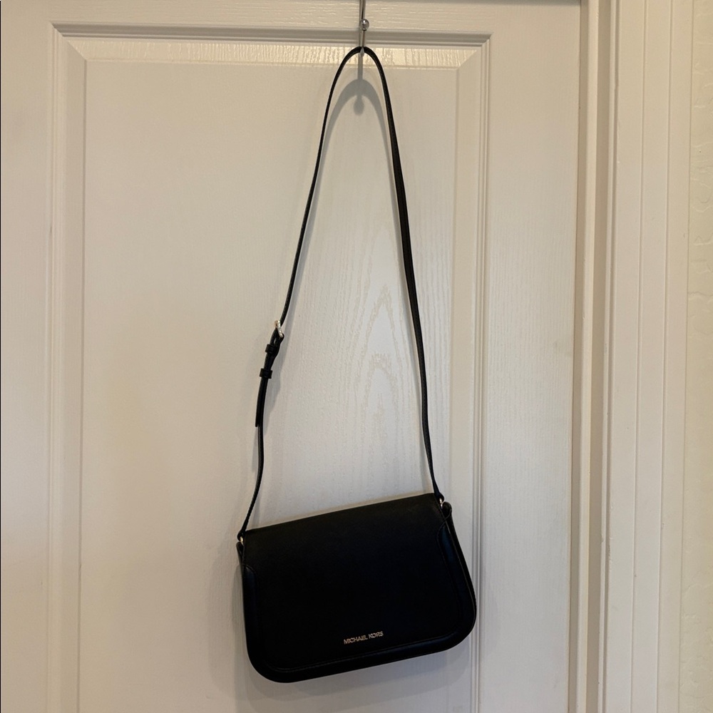 NWOT Michael Kors Jet Set East West Crossbody Gold Tone hardware Black